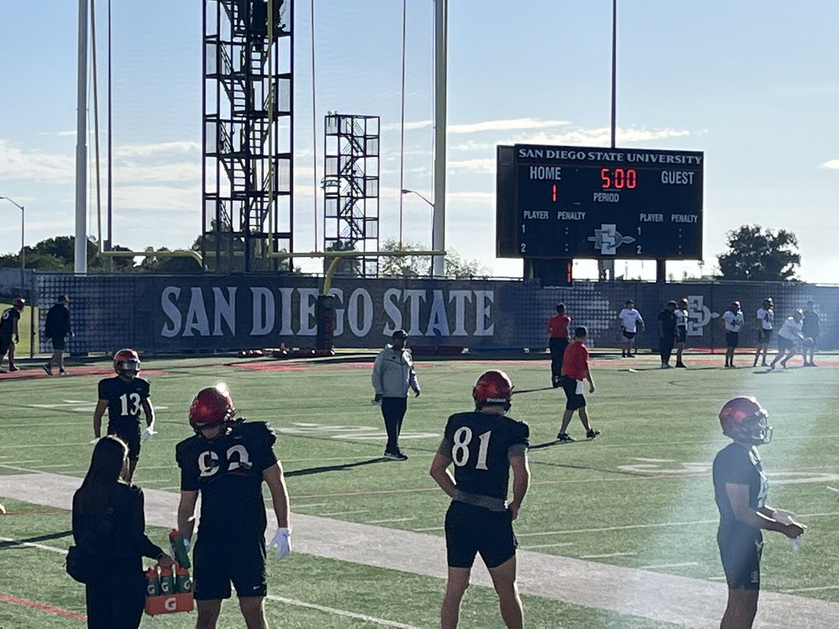 Coach Bonaventura spent the day with Az-Zahir Hakim ( former SDSU Aztek, St. Louis Ram &amp; SB XXXIV Champ) talking WR specifics. Other Coaches took in Day 1 of SDSU spring ball. Never miss an opportunity to make our program better! Go Fight Bears!
