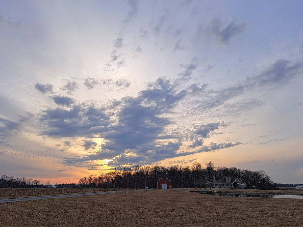 puttypalooza's tweet photo. Did you know, that during the month of February, we gain around 1 hour and 5 minutes of sunlight?? Now you do..... 🌤
Feb 1st sunrise 7:45am / sunset 5:56pm.
Feb 28th sunrise 7:11am / sunset 6:28pm.
#WinterInOran https://t.co/KUPud7Rm4F