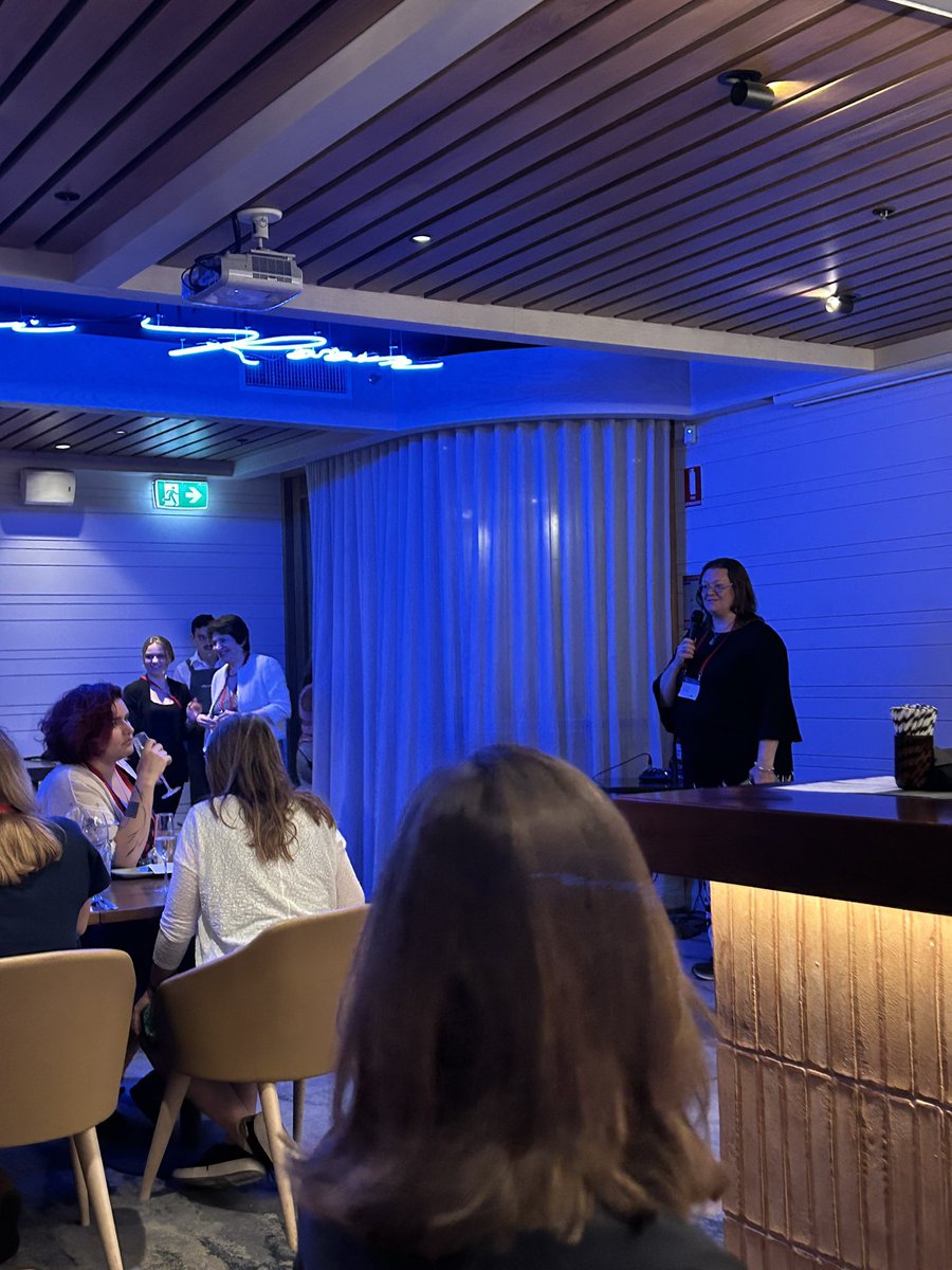 EyeDaisyShu's tweet photo. Feeling a bit wiser after attending last night’s Women in ISER (WISER) dinner last night! Great food and great company @DianeBielenberg @lensresearchlab @StGeniezLab @iserworld #iser2023 #iserwow2023 @_BrightFocus 🥂🥳 https://t.co/YZd9AuXD8f