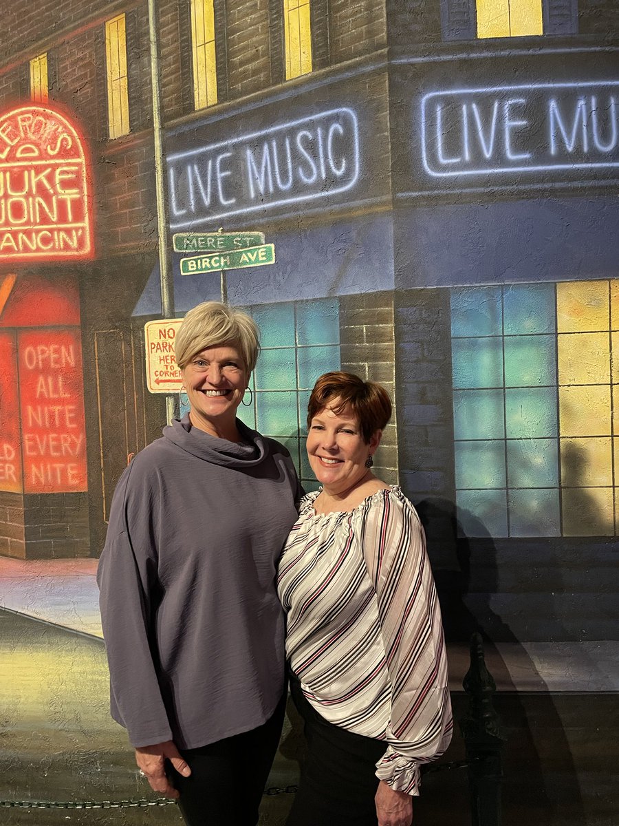 At The Birchmere to see ⁦⁦<a href="/kebmomusic/">Keb' Mo'</a>⁩ life is good!