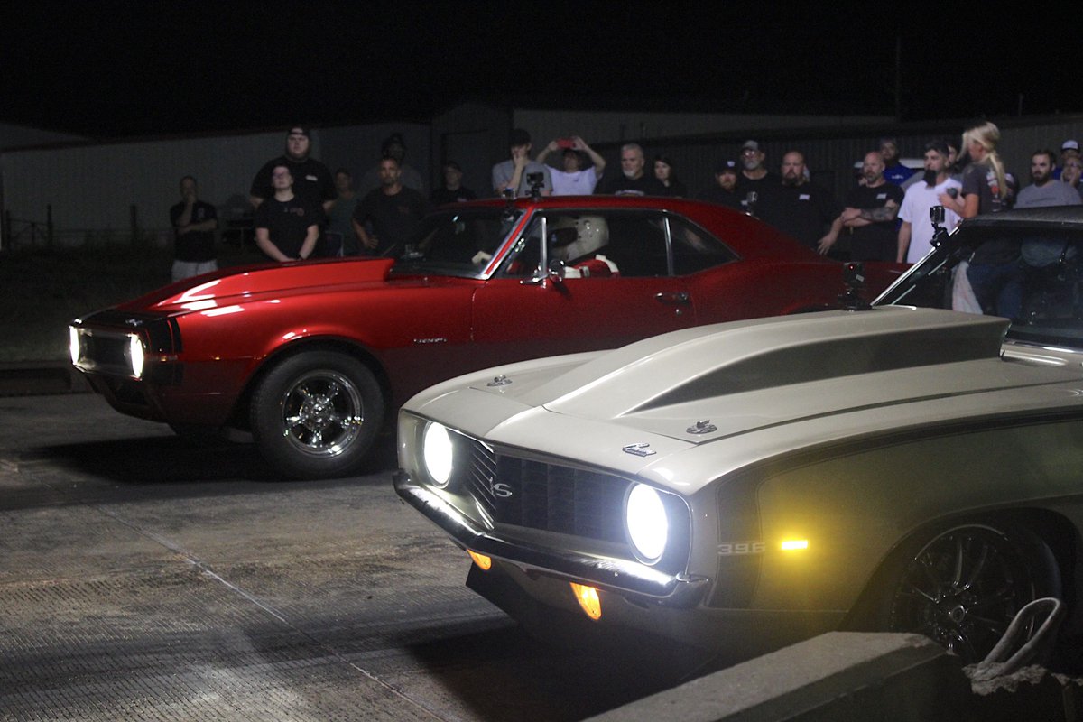 Street Outlaws on Twitter "The 405 takes on a fast smalltire crew. 