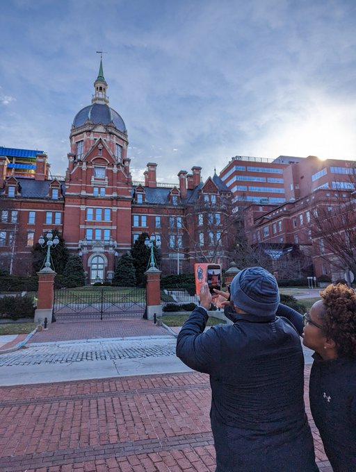 harvey_pk's tweet photo. huge s/o to RIOT SQUAD &amp; @Nov_Proj_Balt for hosting a Black History Month Running Tour every Sunday this month. Yesterday, we ran to and honored the legacy of Henrietta Lacks. 

If we don't have (&amp; continue having) uncomfortable conversations, how do communities heal? 

🖤💪🏽 https://t.co/MBwtwXex48