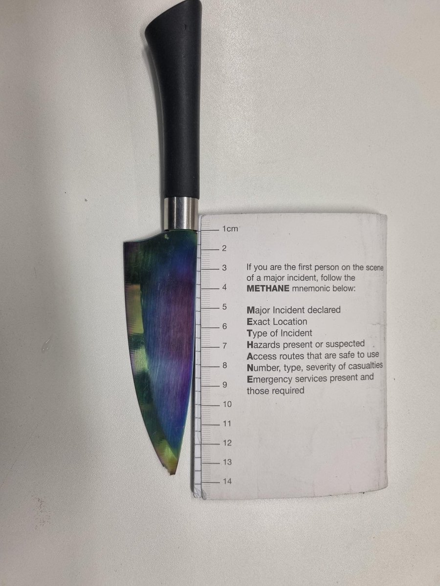 #ARREST 
Tyburn officers have arrested an eleven (yes, 11) year old male in #Erdington tonight after he allegedly intimidated another child with a 6-inch knife in #CastleVale this morning. 

Juvenile male booked into custody. 
#livesbeforeknives #opguardian
@CSuptMatShaer