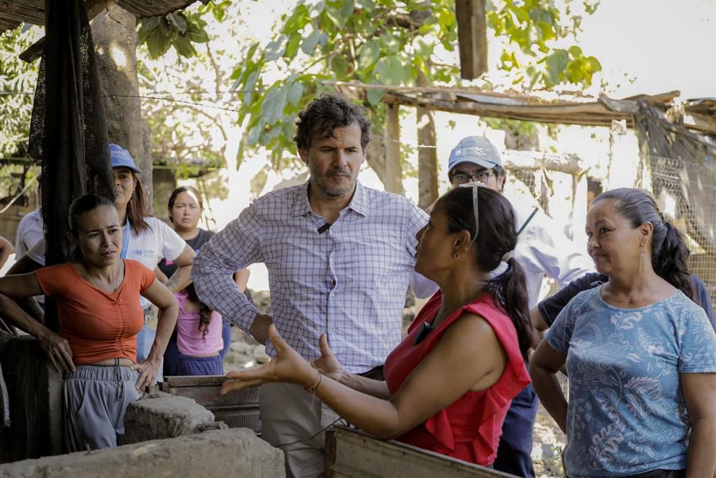 ADR_Colombia's tweet photo. Hoy en #MagadelaConDesarrolloRural conocimos los proyectos productivos de explotación ovina de la cooperativa COORDEPA y la asociación ASPROVEPA conformadas principalmente por mujeres rurales que trabajan por empoderamiento social, académico y económico de más de 100 familias. https://t.co/kdkksksKeR