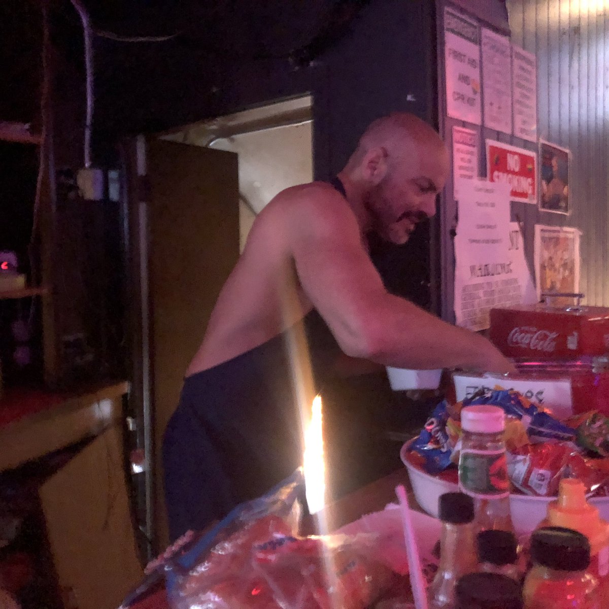 Zaso Is handing out delicious food <a href="/rockbar/">Rockbar</a>. Thank you <a href="/slayerfest98/">Ciara</a> for sponsoring.