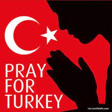 Cheers, dear friends. I 🙏 that y'all had a good Monday.
Presently sipping tea. May even do some reading.
Sending y'all lots of 💚 &amp; 🤗.
#mentalhealth #selfcare #PrayForTurkey ☪