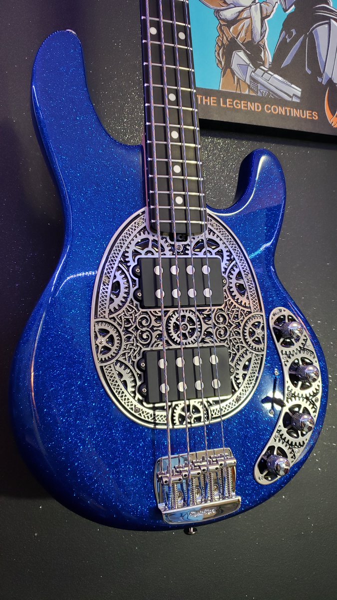 Jacob_A_Russell's tweet photo. I love playing my Ernie Ball Musicman!
Best bass ever!
#ernieball #ernieballmusicman #stingray #ashdownengineering https://t.co/PBbDvo5v0N