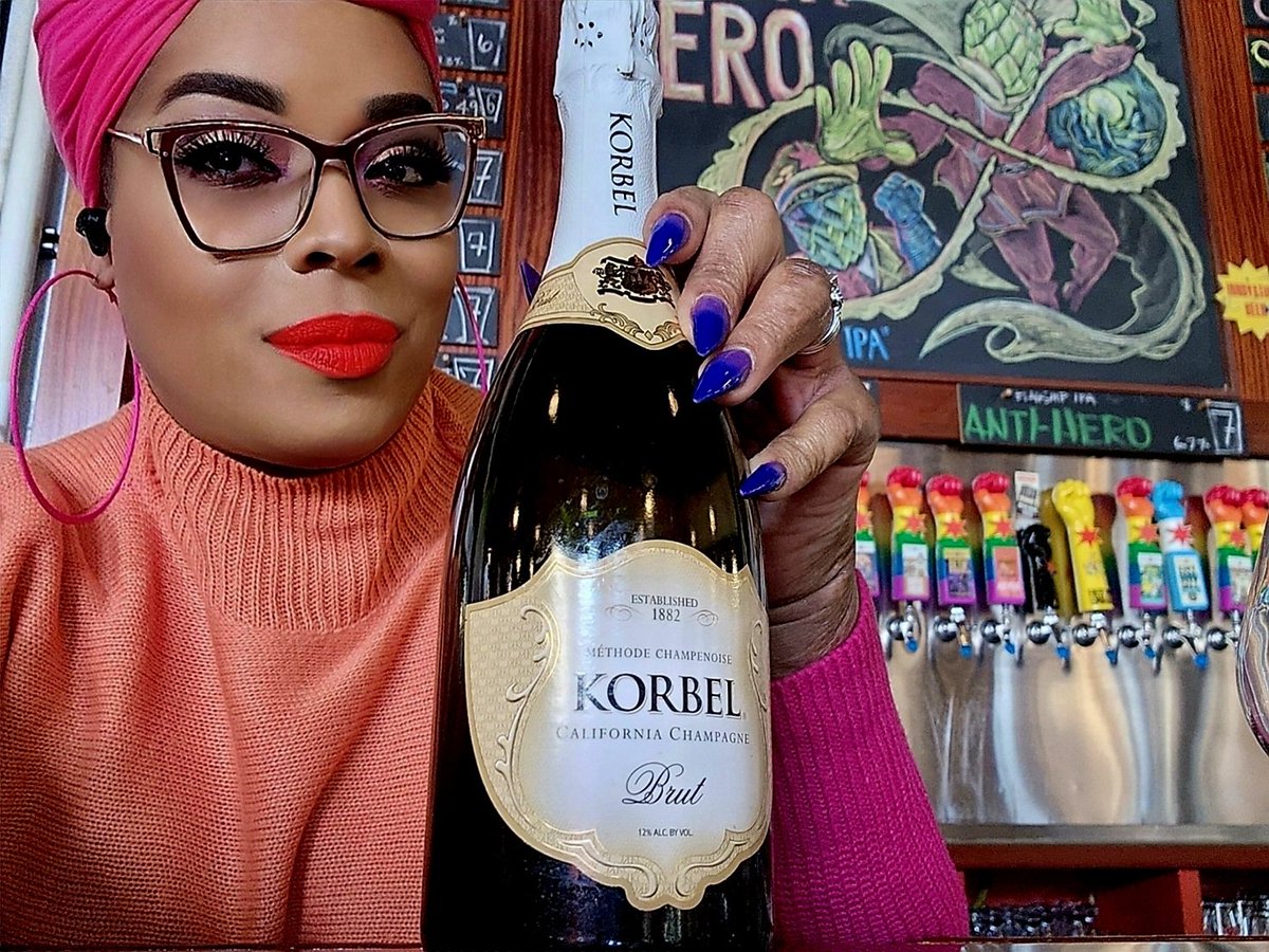 afrobeerchick's tweet photo. It's always a fun time when I get to link up with @RevBrewChicago to create beer cocktails..

Mmmm fun things in store this next round https://t.co/aEpMTilvcP