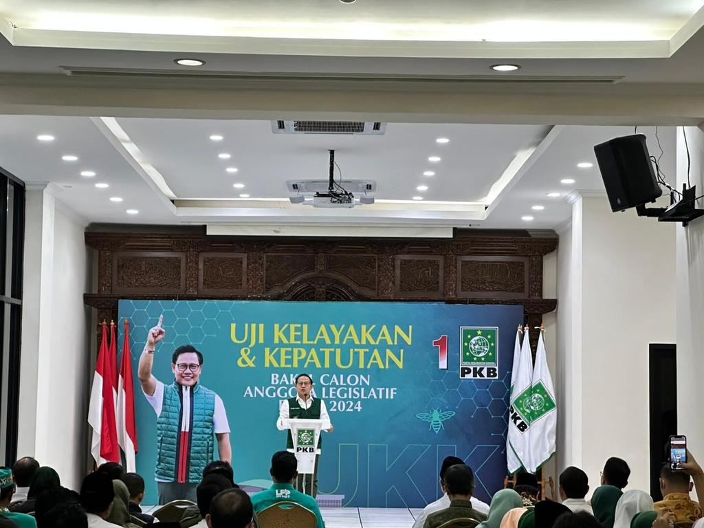 LibraRmj's tweet photo. DPP PKB @DPP_PKB mengadakan uji kelayakan dan kepatutan bakal calon legislatif (bacaleg)  DPR RI @FraksiPKB 
@marwan_jafar
#bacalegpkb 
#GusMuhaiminIskandar https://t.co/eENAhw9ADZ