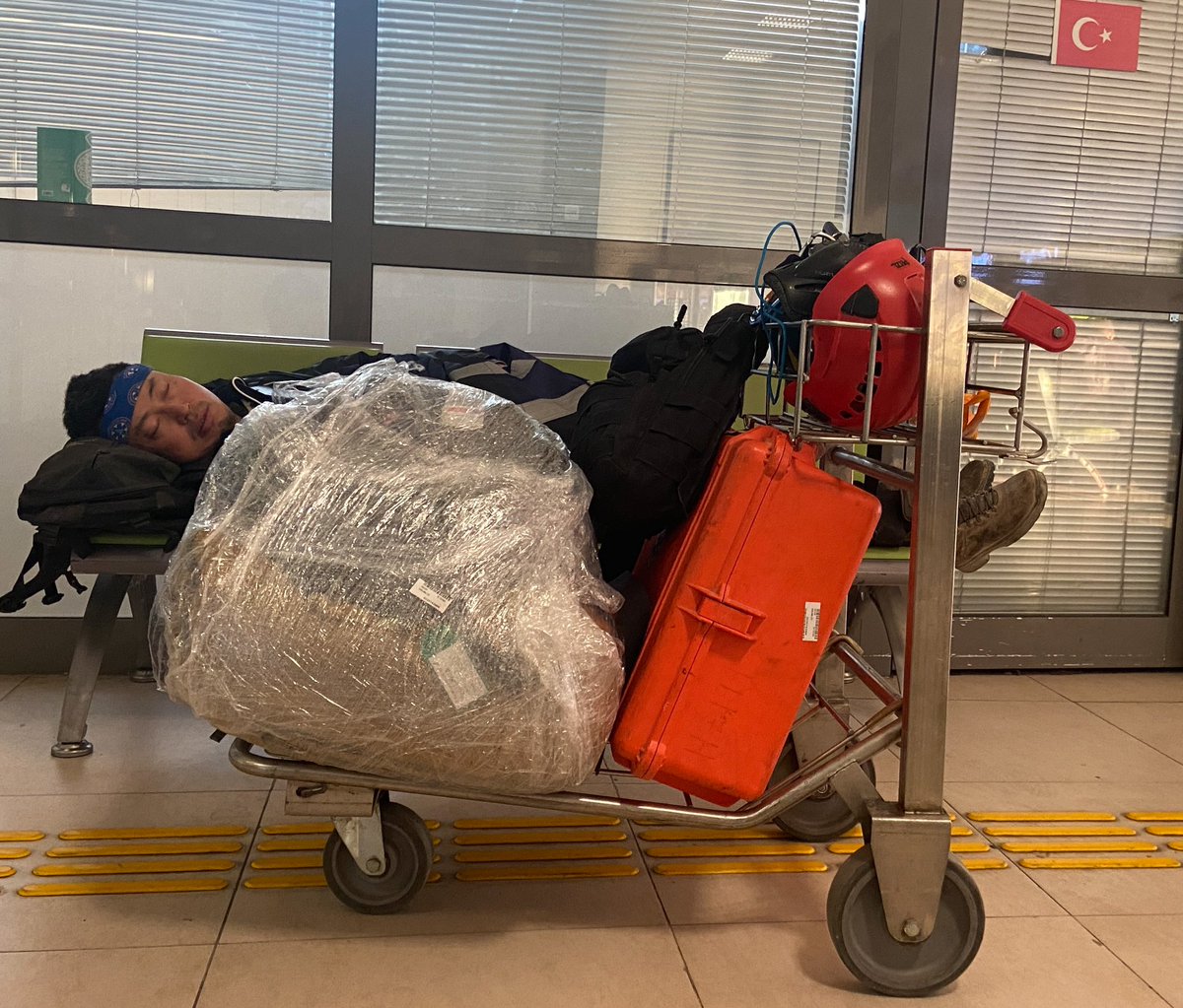 Minnettarız… #deprem #hatay #earthquake #akut #afad