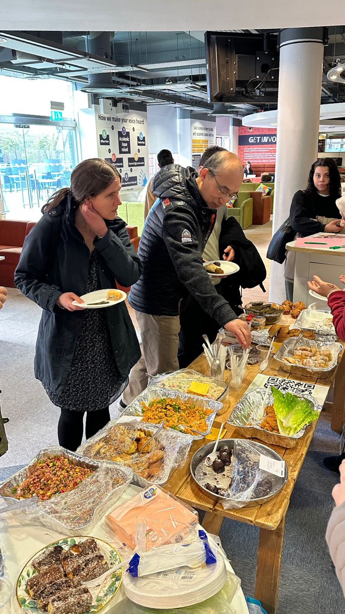 mebyyegm's tweet photo. İngiltere’nin Birmingham şehrinde öğrenim gören bursiyerlerimiz büyük deprem felaketinden etkilenen vatandaşlarımız yararına kermes düzenledi. https://t.co/5uosld569e