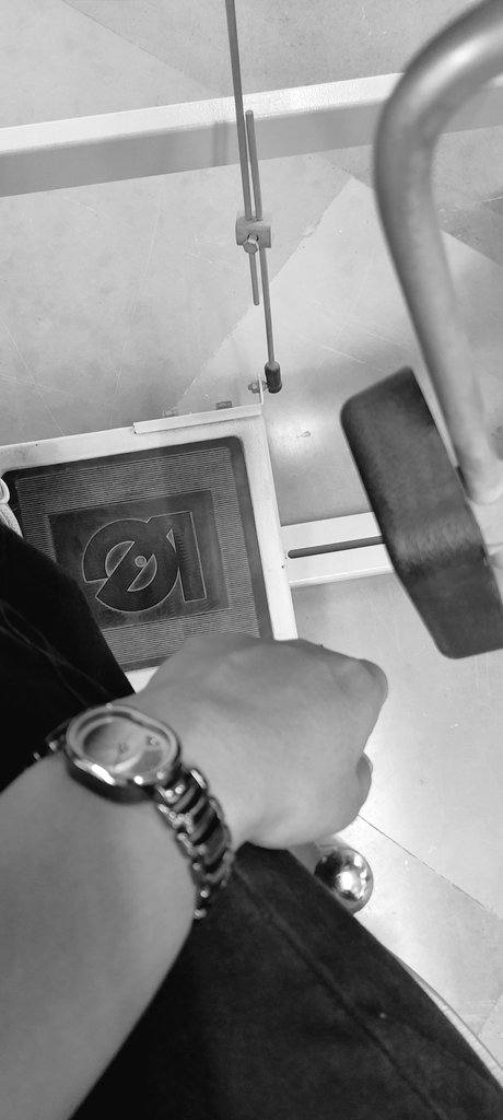 DuggadAditi's tweet image. Livin' White and Black life.🤍🖤

#whiteblack #positivenegative #rightwrong #Lifegoesonフラゲ日 #tuesdayvibe #tuesdaymotivations