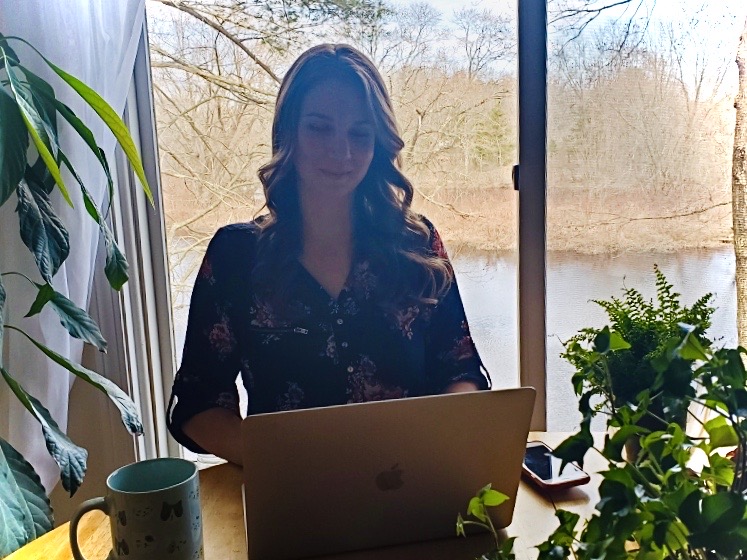 WanderingJess's tweet photo. It's crazy that I started #freelancing three years ago.

I've come a long way—not just in business, but in life.

I owe a huge part of that to my #clients. Thank you for giving me a chance, for appreciating the importance of #marketing, and for trusting me to grow your business. https://t.co/53JvYWEsED