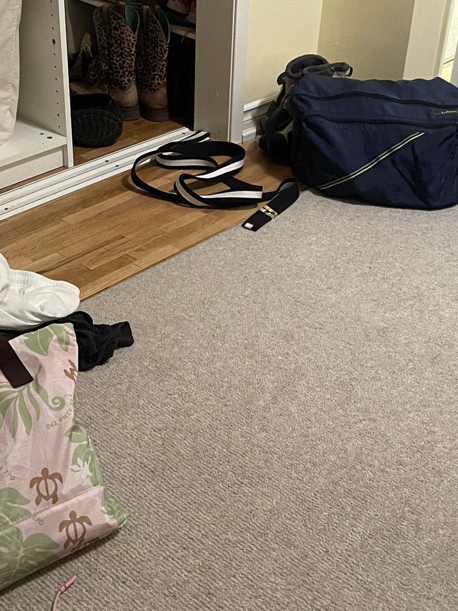 Two stripes Monday Feb 6 ,2023