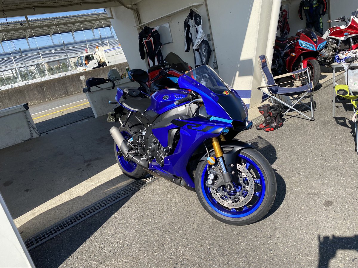 overrap_com's tweet photo. ❗️❗️スタッフ募集❗️❗️

条件はたったの2つ！
・オートバイが好きなこと
・オートバイを勉強したい人

詳細・ご気軽にDMお待ちしております！

#スタッフ募集 #川崎 #オーバーラップ #川崎バイク #川崎区 #バイク #求人募集　#拡散希望RTおねがいします https://t.co/zsMBelpEtV