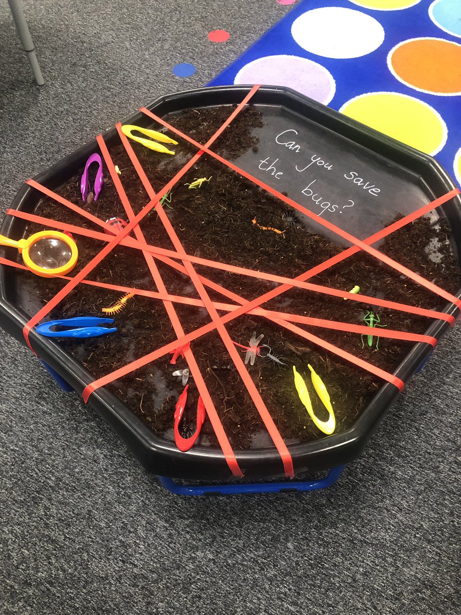 GreenParkR2's tweet photo. ๐ขThe excitement of engaging new Enquiries each term- enticing activities in YR in Jade ๐ข #exceptionalfutures #IAmAScientist #GPVPA #earlyyears #EYFS https://t.co/zVIHJ1M735