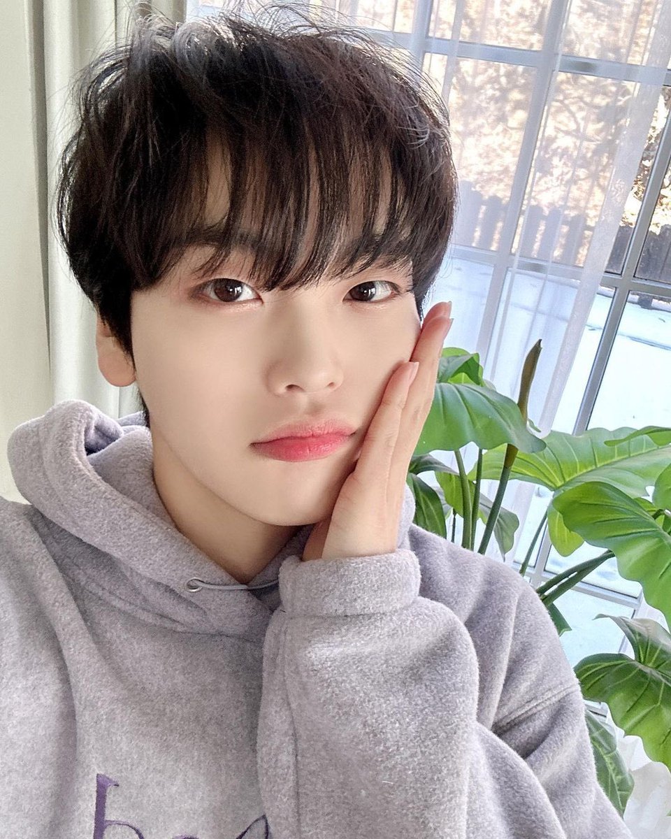 HJzzangb's tweet photo. 뽀둥아아아아아아 —— https://t.co/SPUV8lAbyk