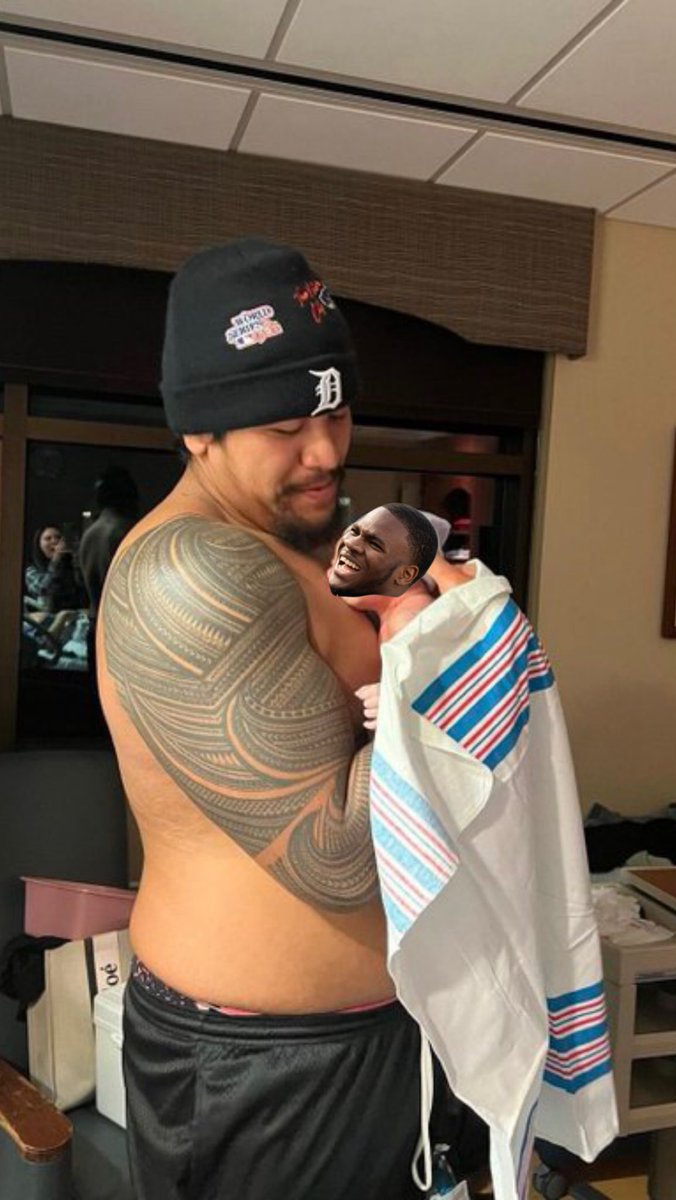 That1LionsFan's tweet photo. Penei Sewell &amp; his son Micah spending time together this past weekend🥺❤️ https://t.co/E51k6N5aY3