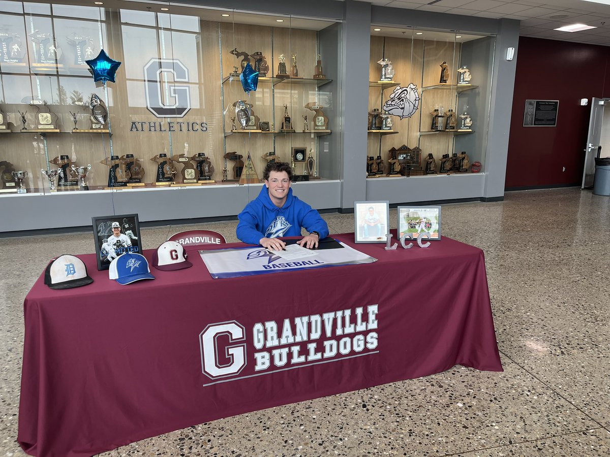 Grandville Baseball tweet media