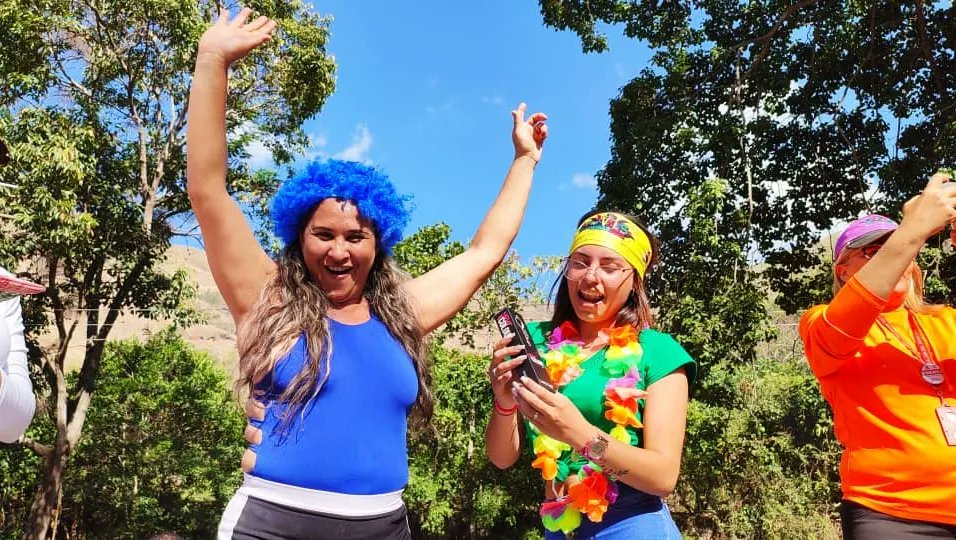 juancarlospsuv's tweet photo. #20Feb || Continuamos recibiendo a nuestro pueblo y temporadistas este lunes de carnaval en los balnearios de Pie de Cerro.

Estuvieron habilitados Quebrada de Apa y Los Ideales, donde cientos de personas disfrutaron del río, 

#FestivalDeCarnavales2023 https://t.co/V15lqlyYLv