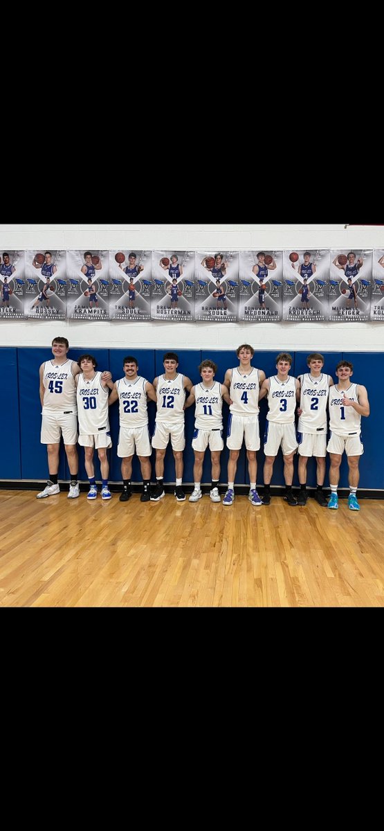 lex_cros's tweet photo. Congrats to our senior on winning their final home game tonight. Great group of young men, who have bright futures. https://t.co/JyCIaA8bDe