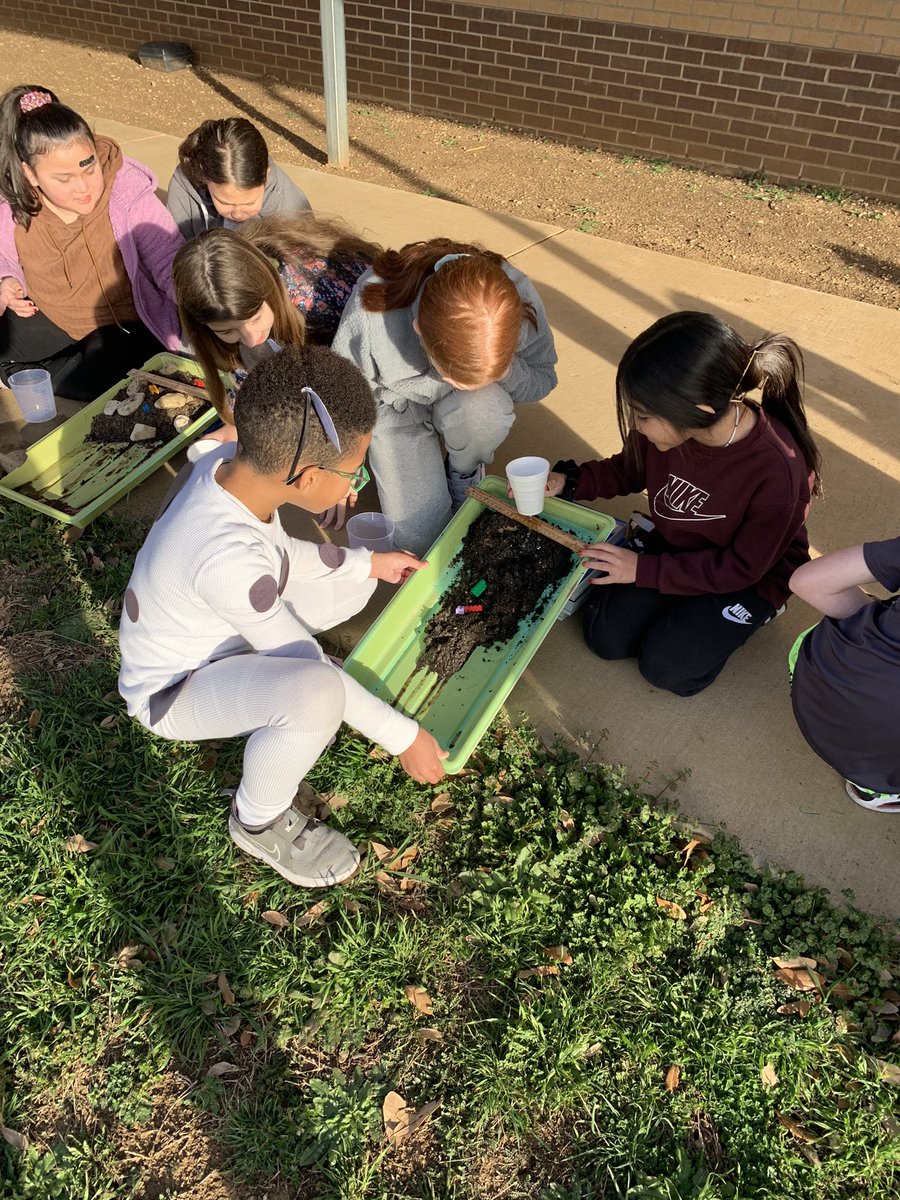 We’ve also had lots of science fun lately: Stream tables and The Moon Room! 🌝 🤩