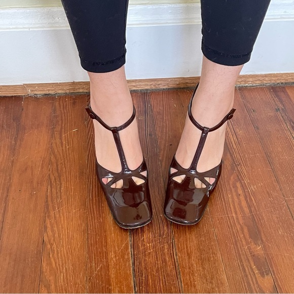 mopritt08's tweet photo. So good I had to share! Check out all the items I'm loving on @Poshmarkapp #poshmark #fashion #style #shopmycloset #miumiu #anthropologie: https://t.co/XG6dDOCiR5 https://t.co/lAKNMwKYIN