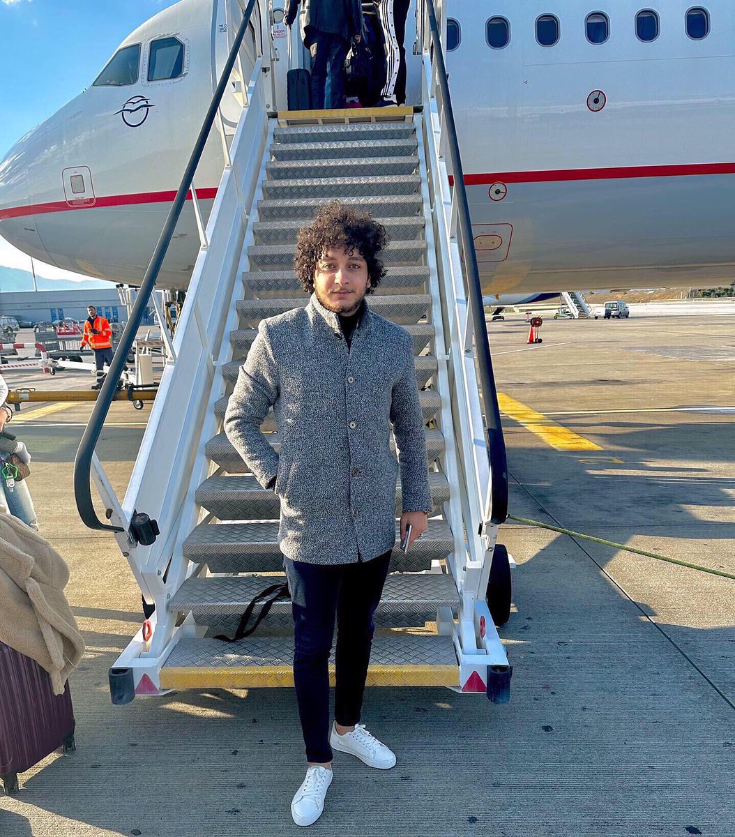 RamziElazm's tweet photo. 🖤✈️ https://t.co/QIPUufrfU0