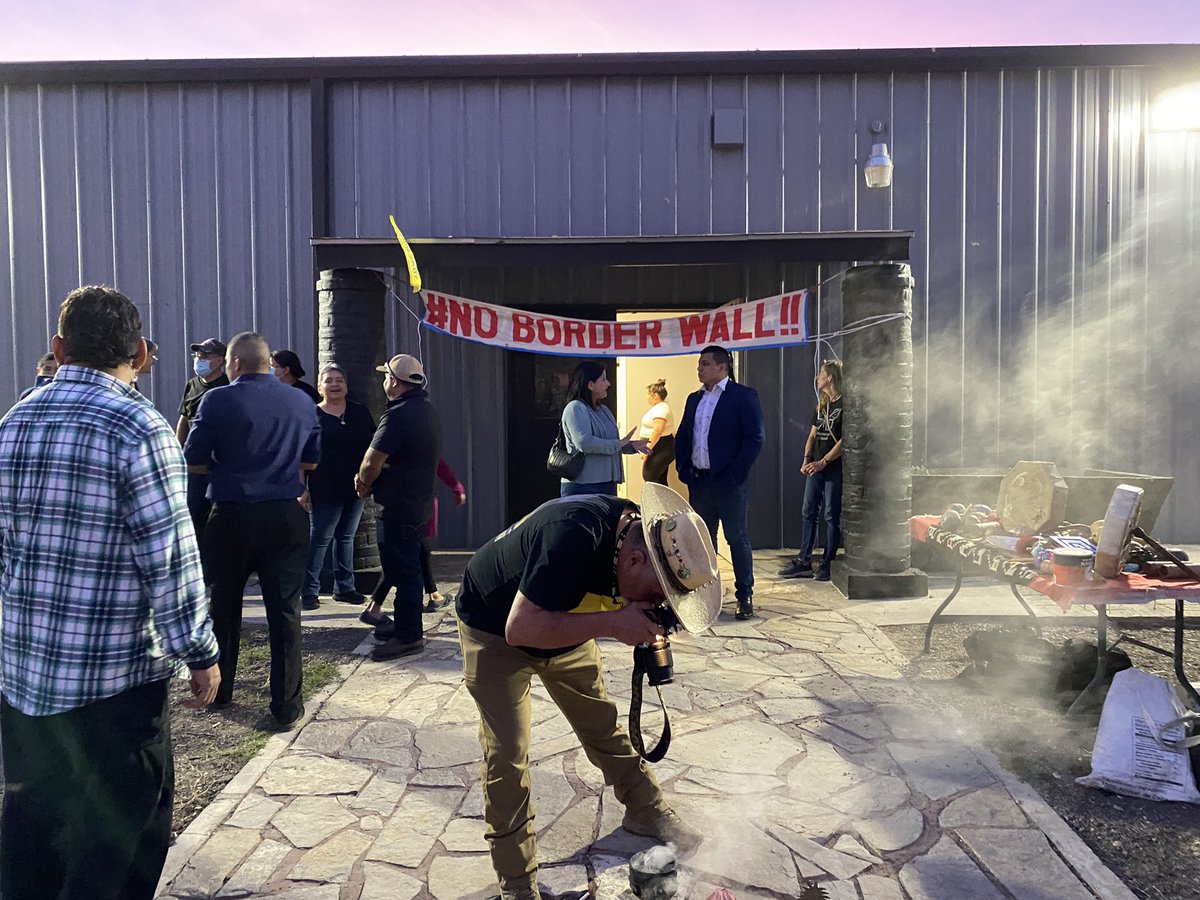 I recently transitioned out of <a href="/TXCivilRights/">Texas Civil Rights Project</a> and last week I started as Border Policy Counsel with the @SBCCoalition!

I’ll be still be pushing for border justice from the RGV, and today I’m in Rio Bravo TX supporting the work of <a href="/RGISCLaredo/">RGISC</a> against Abbott’s racist border wall!