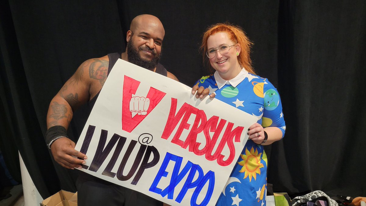 LVSignChick's tweet photo. @BeAsTdiM and @curvykarabear showing off #Sign36K for @VersusProStudio and @LVLUPEXPO
#LVLUPMANIA5 #lvlupexpo #lvlupexpo2023 https://t.co/R62F55kBCm