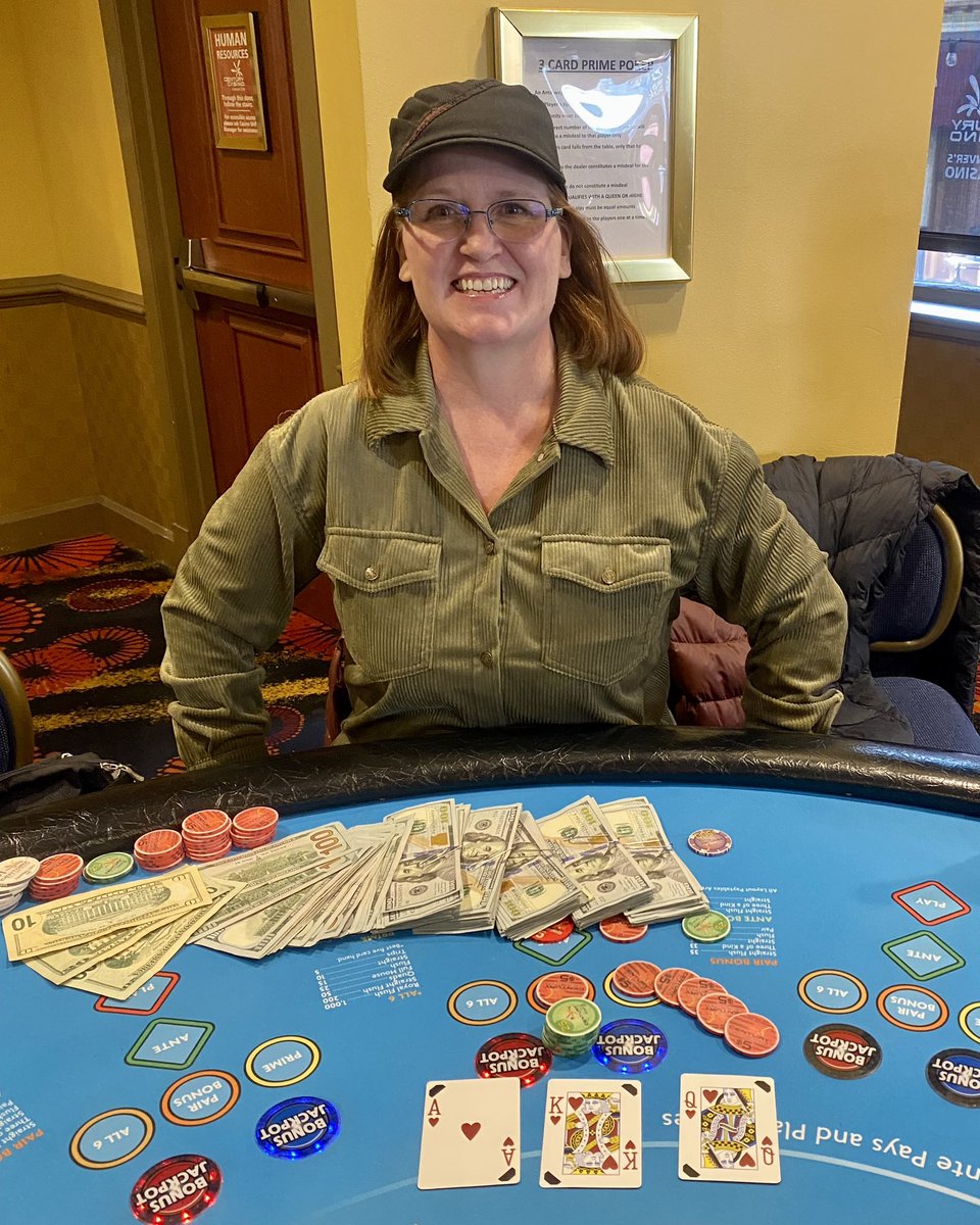 CenturyCasinoCC's tweet photo. $14,250 TABLE GAMES Mini-Royal Hearts jackpot for Erin from Grand Junction on 3 Card Prime Poker inspires a beautiful grin at the #Winnerszone! β₯οΈπ°ππ€ https://t.co/vffO451iSC