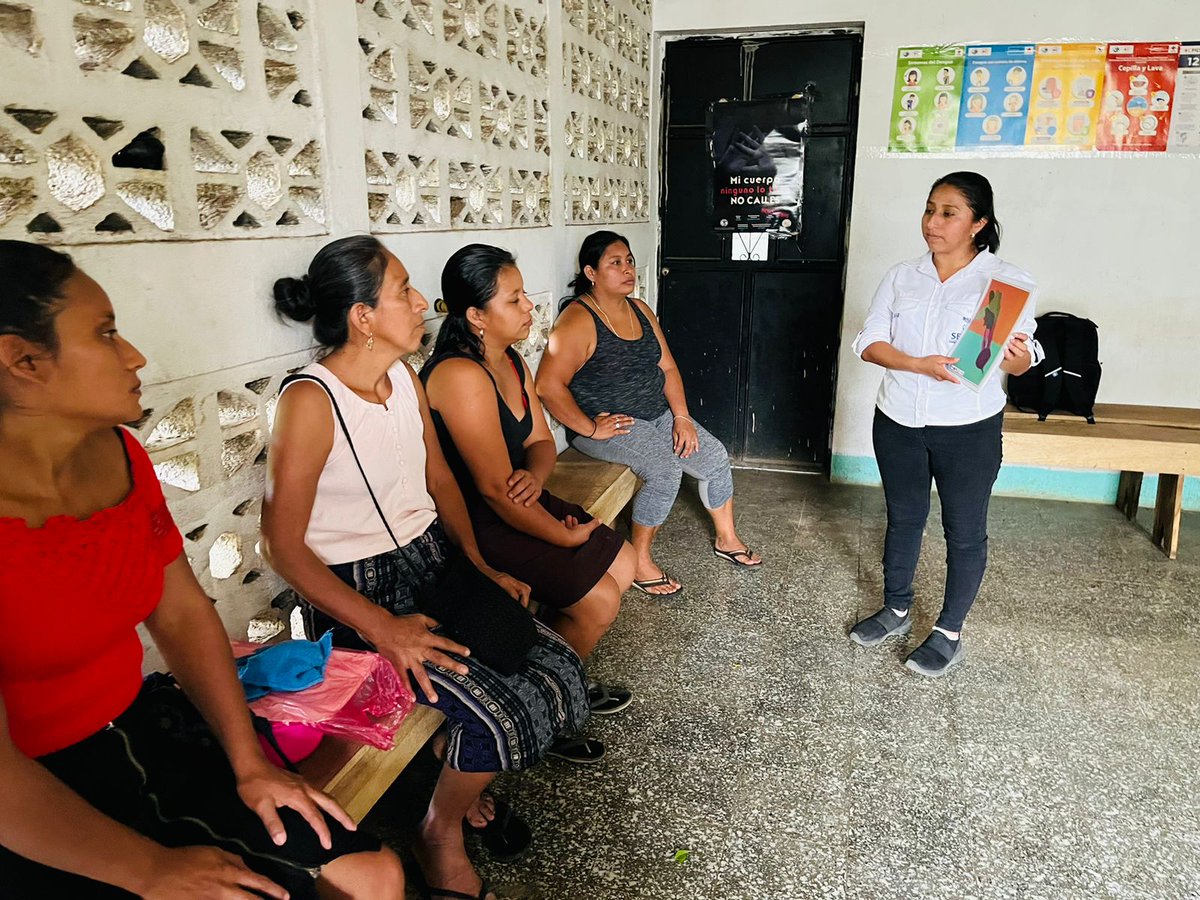 SESAN_Suchi's tweet photo. #COMUSAN de Mazatenango realizó taller de capacitación a madres de niños menores de 5 años en coordinación con #COCOSAN de Aldea El Progreso, sobre Alimentación Saludable y se reforzó con juegos lúdicos de la mochila azul.# GCNN https://t.co/f3BBkwXfyX