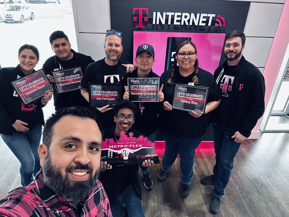 Oh snaps! Never seen so many Winner Circle Winners out of 1 store!! Highland Village had a successful Q4 🤯 5 MEs and store leadership won! Great job <a href="/JoeTetreault09/">Joseph Tetreault</a> <a href="/tobiastjones/">Toby Jones</a> #DFW Northwest - #LosDiablos