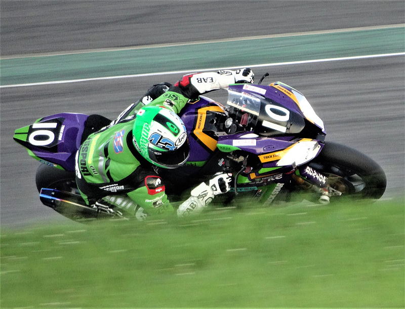 dolphin2_4's tweet photo. #suzuka8h
#鈴鹿8耐 2018
@FIM_EWC
#AnthonyWest 選手
#出口修 選手
#MathieuGines 選手
@t_s_nagoya
@evaracing
2018鈴鹿8耐 エヴァRT初号機Webike TRICKSTAR/アンソニー・ウエスト/出口修/マチュー・ギネス 組 https://t.co/RXxYIdIIqR
