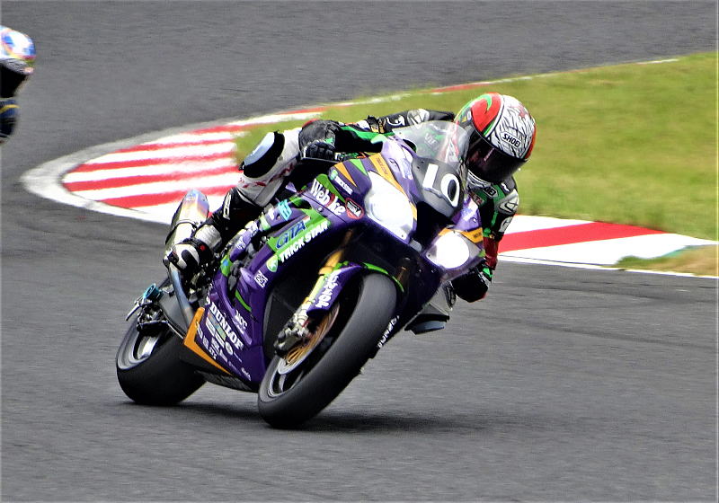 dolphin2_4's tweet photo. #suzuka8h
#鈴鹿8耐 2018
@FIM_EWC
#AnthonyWest 選手
#出口修 選手
#MathieuGines 選手
@t_s_nagoya
@evaracing
2018鈴鹿8耐 エヴァRT初号機Webike TRICKSTAR/アンソニー・ウエスト/出口修/マチュー・ギネス 組 https://t.co/RXxYIdIIqR