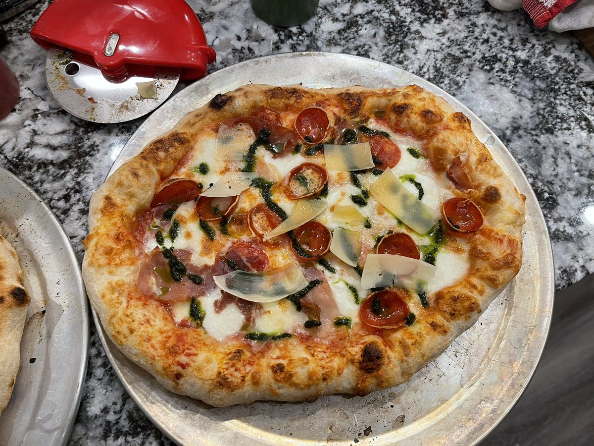 Dan Regan tweet media