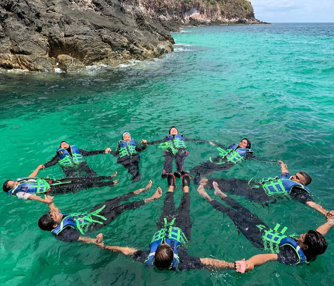 sillslyna's tweet photo. Port healing terbaik dekat pulau mersing, johor 🥰

Macam2 aktiviti boleh buat weyh 👍 Ramai buat gathering family dan kawan²! Nk staycation pun boleh 😍

Bila dah pergi confirm nk repeat lagi nanti 🤪

WhatsApp utk details pakej 👇
☎️ https://t.co/q7FE91wsb1 https://t.co/edwzpxxFja