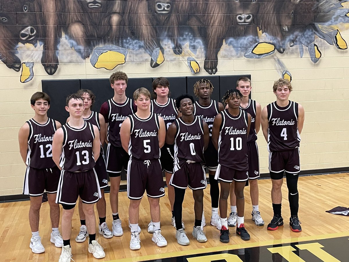 flatoniadogs's tweet photo. Bulldog 🏀 defeat Thrall tonight in the first round to win Bi-District. Great job men! #flatoniaproud https://t.co/s1RAEXC3zn