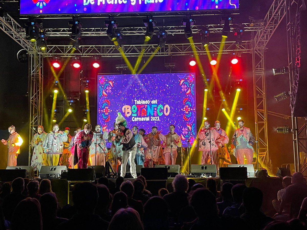 Desde San José murga “De frente y mano” deja todo en el escenario 🔥