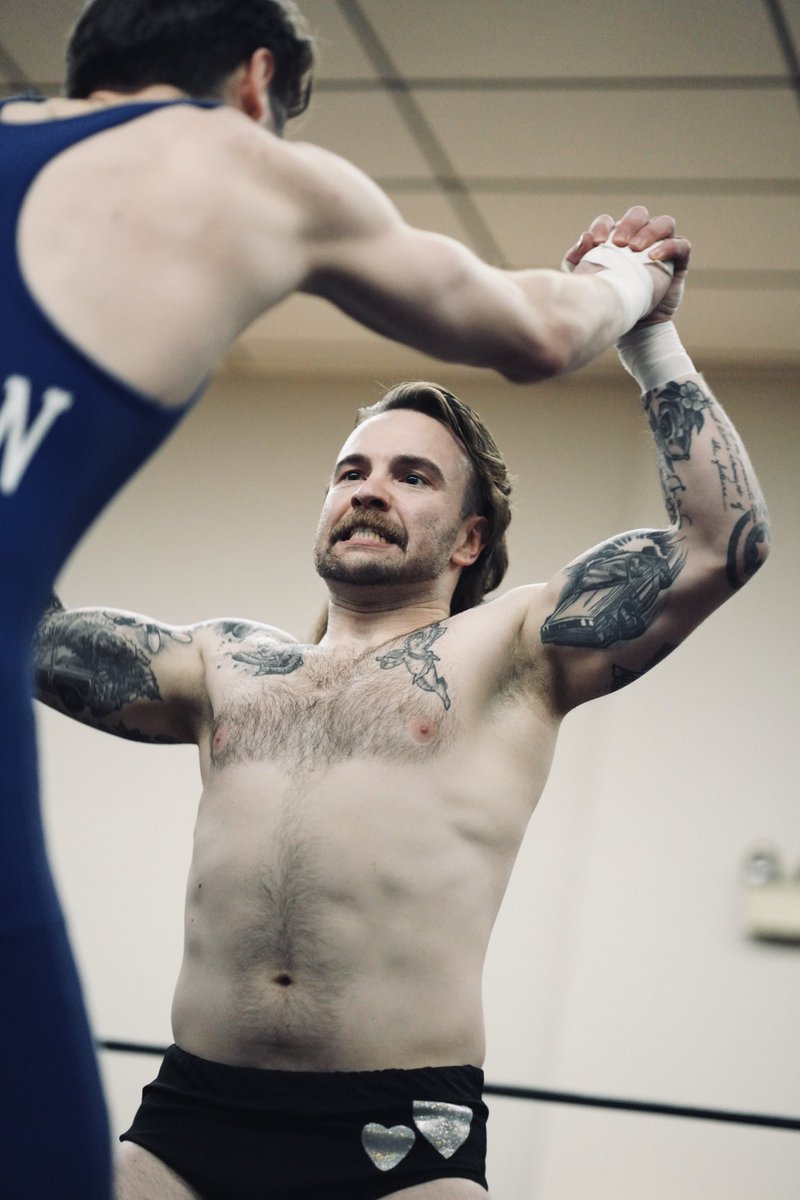 VeraSadlyPhoto's tweet photo. #TestOfLove
@LoveDoug_ @WrestlingOpen https://t.co/pYHSPENzfe