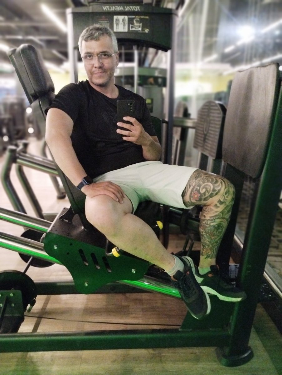 Lucianoassz's tweet photo. E na quase madrugada do carnaval... #timefit #teresina #piaui #fitness #FolloMe https://t.co/NAB08hKWS1