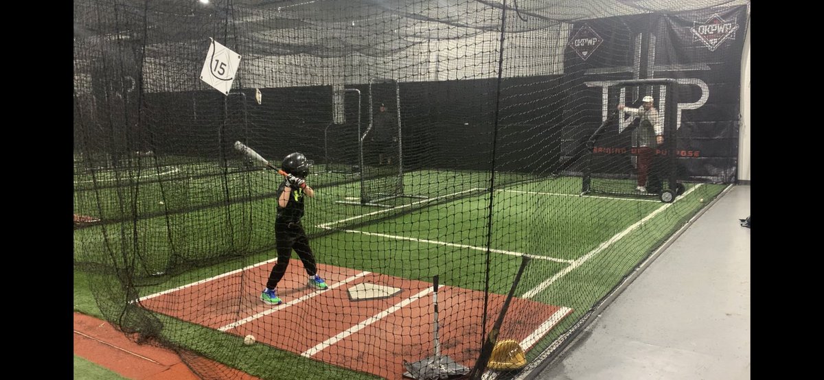 No school, no problem. Awesome workout tonight getting ready for the spring. So very grateful for these opportunities with <a href="/threebobiii/">Trey Summers</a> ⚾️ #catcher #baseball