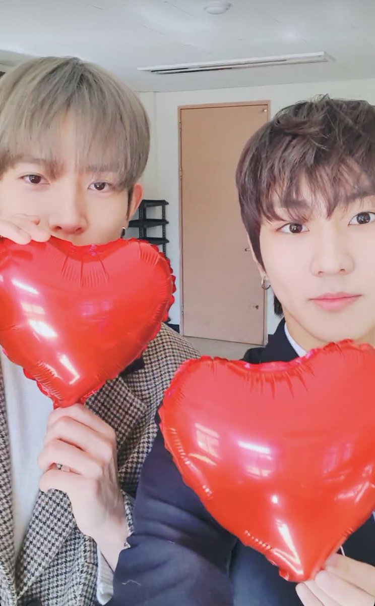 Iumoxs's tweet image. ️️
 ️️
Serunya pacaran. 😍🥰
 ️️
 ️️