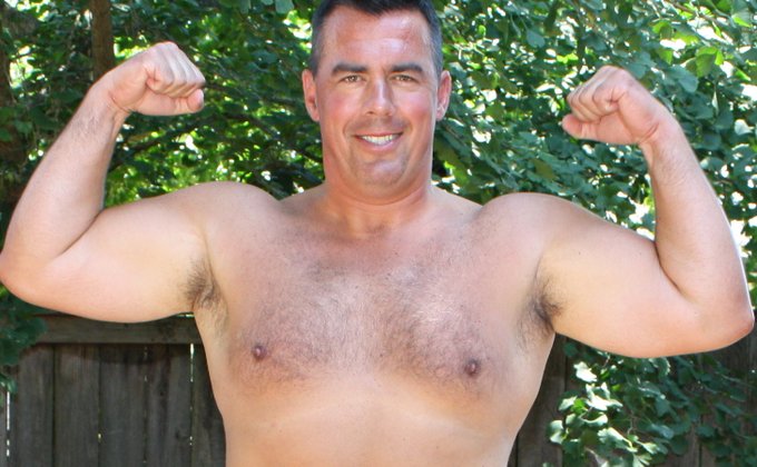 1 pic. Oregon Daddy SAY HOWDY on his profile at https://t.co/uDvNgxouOP  --  #hotbear #hotmature #fitboy