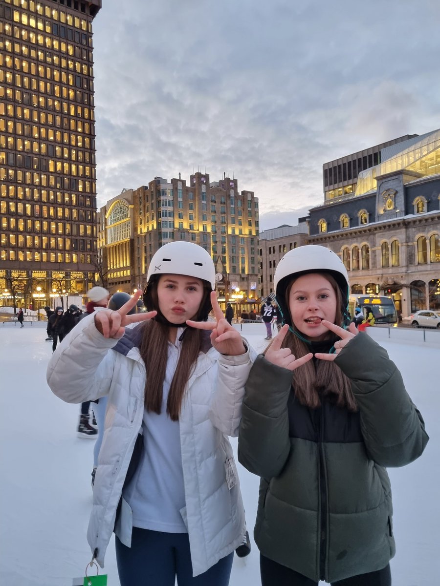 scotty191919's tweet image. @PlantbrkSchool pupils back safely from an evening of Ice Skating in beautiful Quebec #pbski