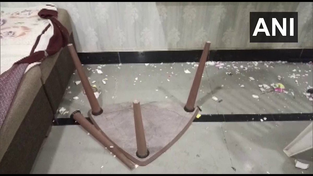 Telangana | BRS MLAs followers allegedly attacked a Hindu activist’s residence a… Telangana | BRS MLAs followers allegedly attacked a Hindu activist’s residence a…
