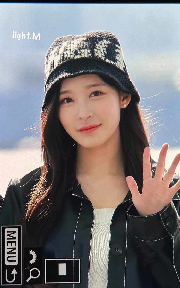 230221 프리뷰🖤

#CLASSy #클라씨 #MyungHyungSeo #명형서