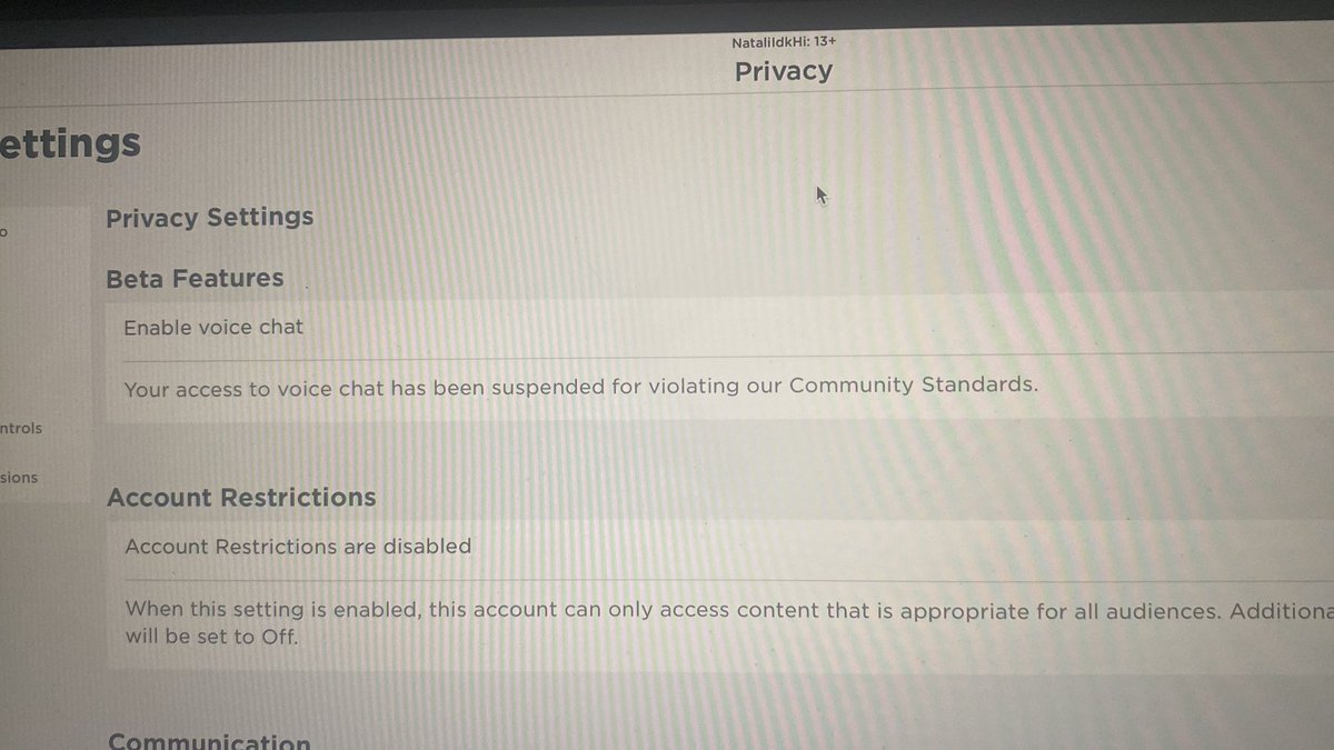 NVeisyan's tweet photo. @Roblox Tf did I do? Am I ever going to get my vc back? 😭 https://t.co/21al9Gg3NM