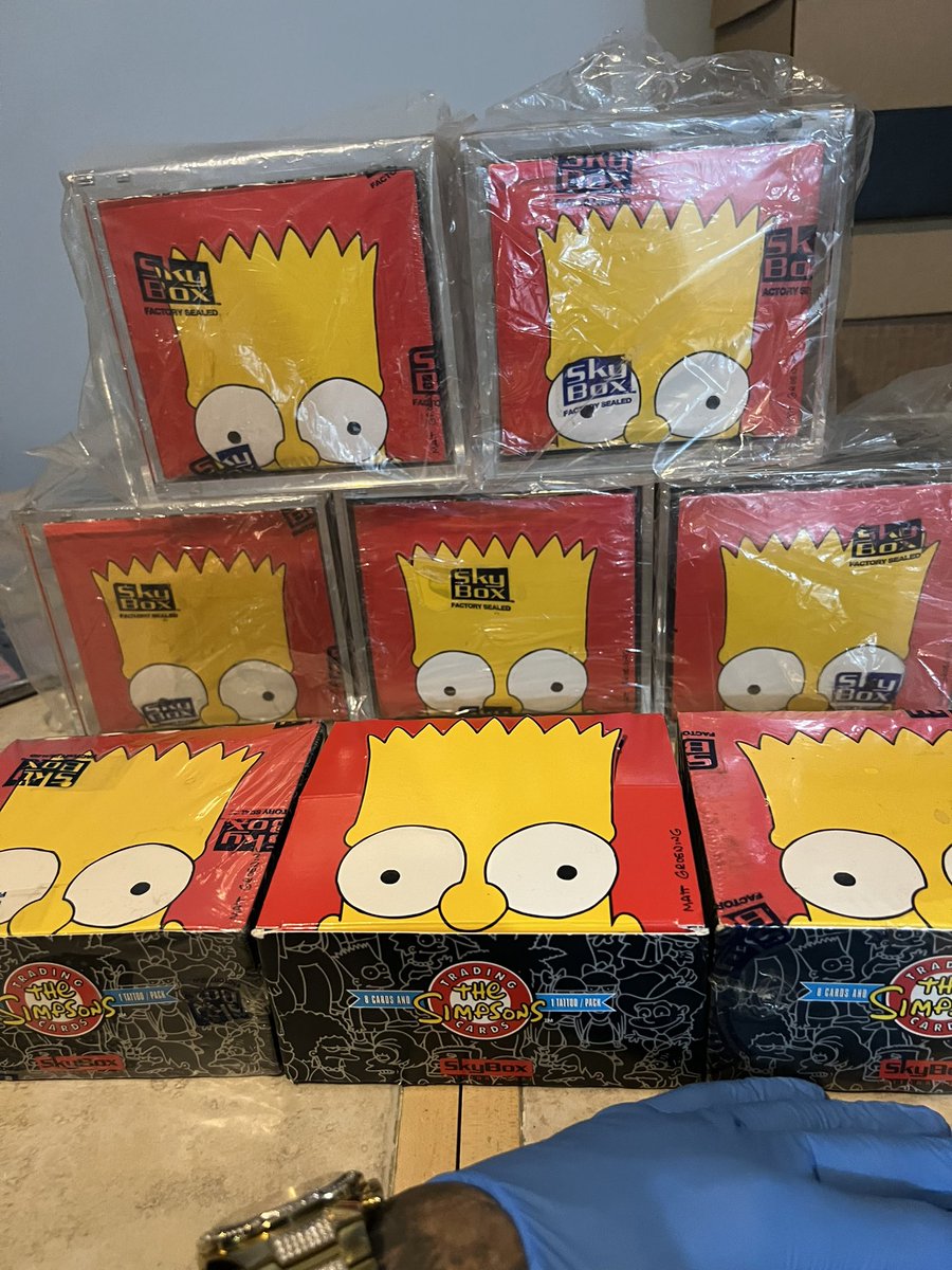 j_j22890881's tweet photo. Hehe I got 9 of those thangs #Simpsons #Skybox #BartSimpsons #lisa #homer #inkswork #InflationReductionAct #Ebay π°#Amazon #Monday #happyhumpday #ArtDeBart The Simpsons Lucky Day Art de Bart Redemption - Skybox 1993 #vintage #Market #HobbyBox #Hobby # https://t.co/4a6lquU7PX