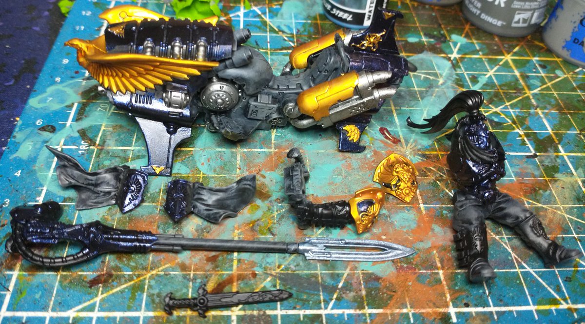 soon_rook's tweet photo. #hobbystreak day 15- bike shield captain has some progress.  Depending on hobby time, might be able to finish him up tomorrow. #warhammer40k #WarhammerCommunity #PaintingWarhammer #paintingminiatures #miniaturepainting #miniaturemonday #miniature #miniatures #minis #custodes https://t.co/H2LMQD22oW
